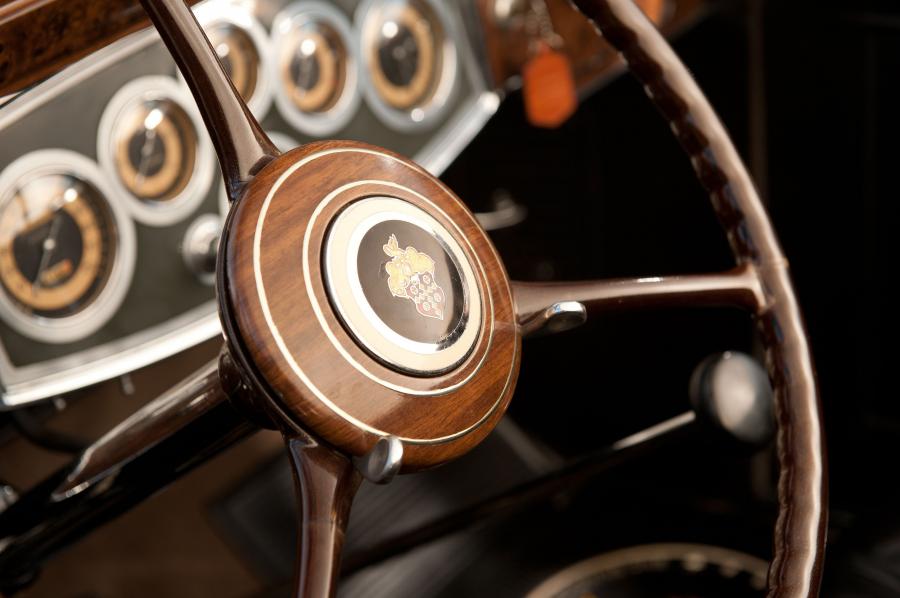  Packard Twelve Coupe Roadster 1933 года  (фото 15 из 51)
